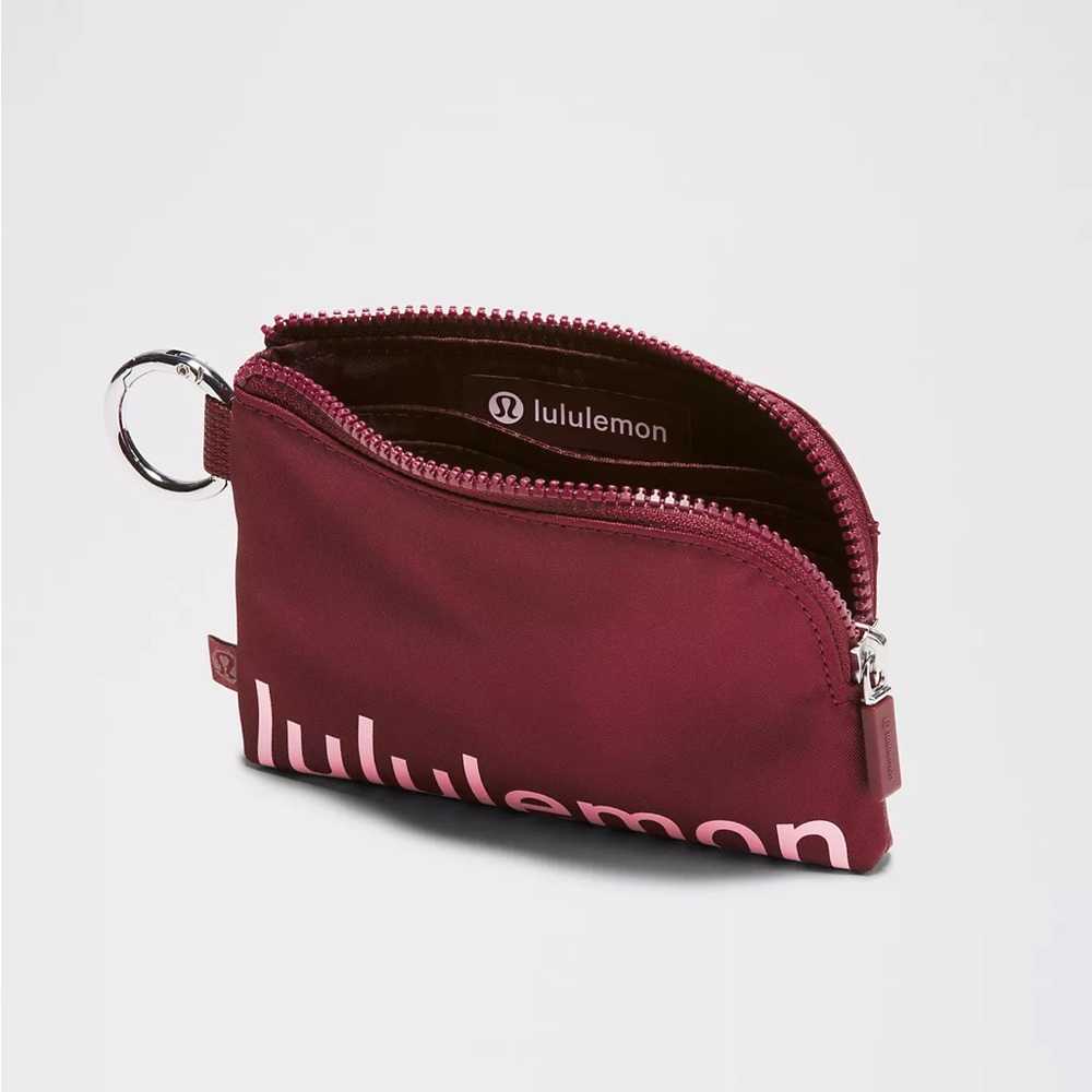 NWT Lululemon Clippable Card Pouch in Deep Luxe/Pink Tide